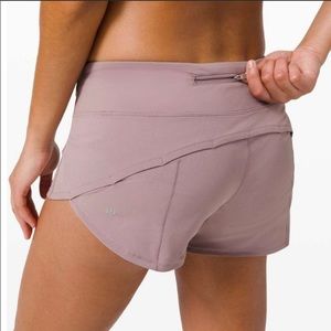 COPY - Lululemon speed up shorts 4” size 4 high waisted!